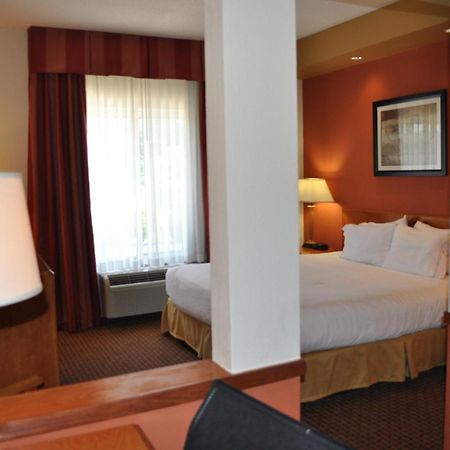 Holiday Inn Express Williamston By Ihg Zewnętrze zdjęcie